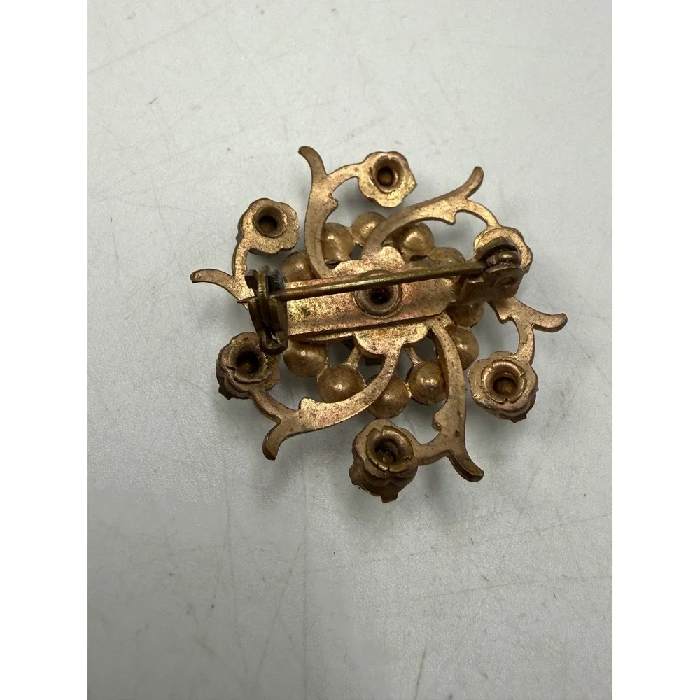 Vintage Gold Tone Clear Rhinestone Floral Sunburst Brooch Pin Round 1.25 Inch